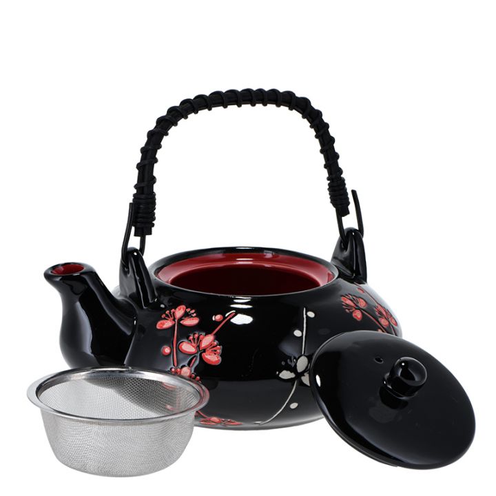 Čajni set iz porcelana Maje
