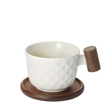 Skodelica iz porcelana Menja